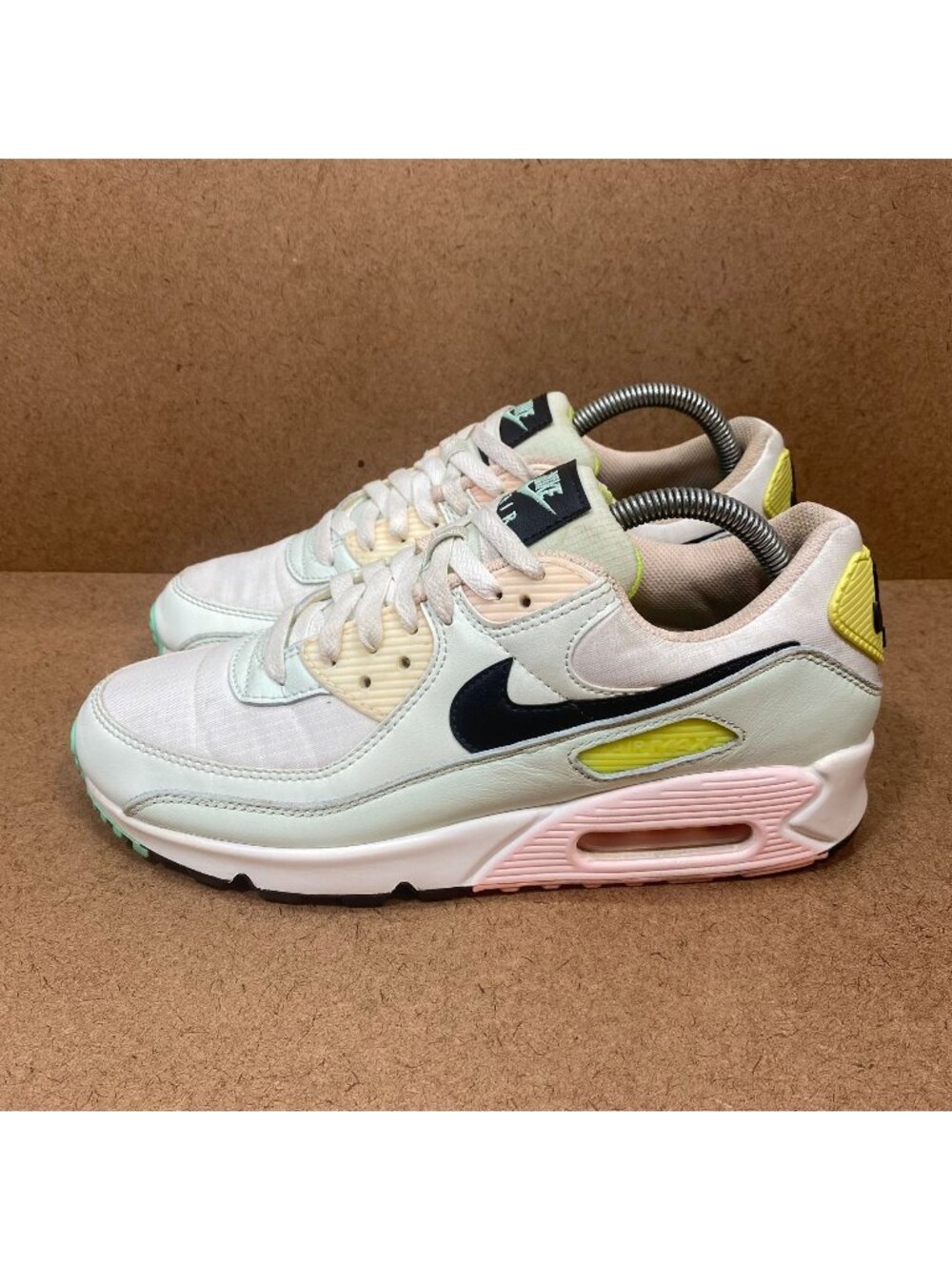 Nike Air Max 90 Womens White Multicolor Pastel Sneakers Size 9.5 Casual Footwear